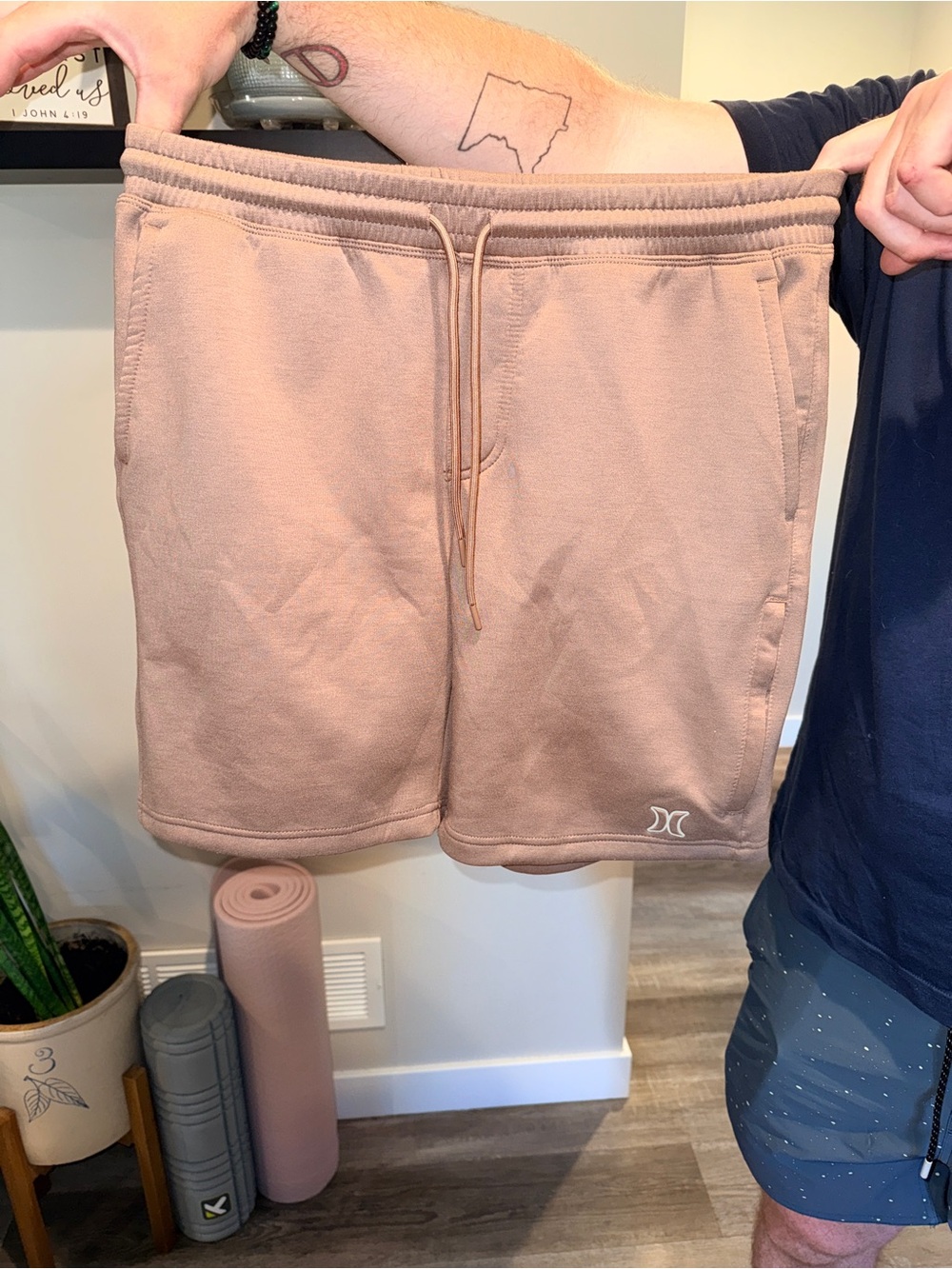 Hurley Men's Dusty Rose/Tan Athletic Drawstring Shorts